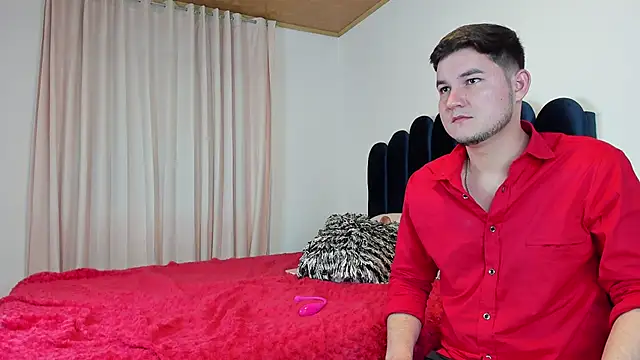 CameronyMartinn online show from October 2025 12:00:01 AM