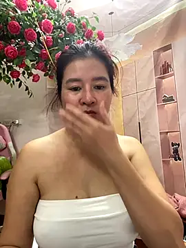 Snapshot of Bollozzy_89 chatting on October 2025 05:48:02 AM Bollozzy 89 online show from October 2025 05:48:02 AM