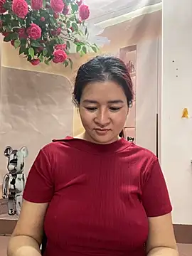 Snapshot of Bollozzy_89 chatting on December 2025 04:21:01 AM Bollozzy 89 online show from December 2025 04:21:01 AM