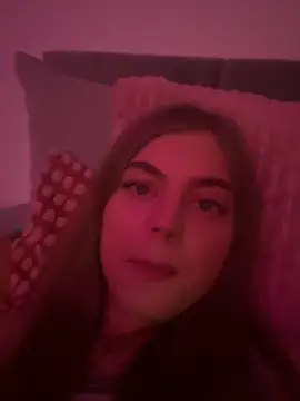 YoungLeo2006 online show from September 2025 08:41:01 PM