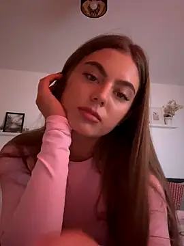 YoungLeo2006 online show from September 2025 05:05:02 PM