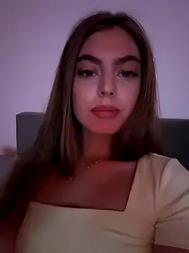 YoungLeo2006 online show from October 2025 06:14:02 PM