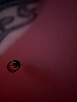 YoungLeo2006 online show from October 2025 06:38:02 PM