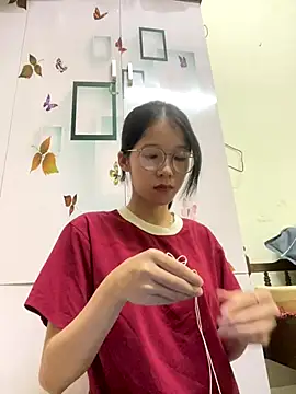 meomeo2k6 online show from October 2025 01:37:01 PM