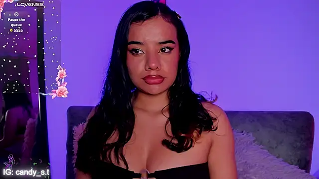 Shophie thoopson online show from March 2026 02:33:02 AM