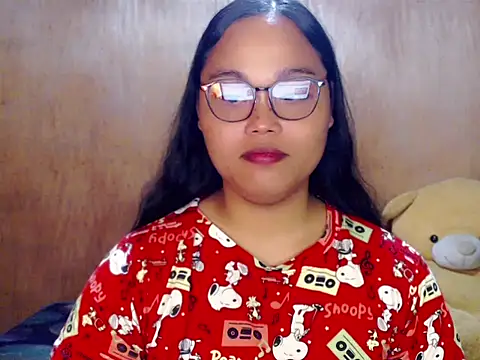 Snapshot of _Lylia chatting on October 2025 11:35:01 PM Lylia online show from October 2025 11:35:01 PM