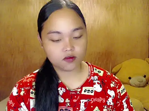 Snapshot of _Lylia chatting on October 2025 11:50:01 PM Lylia online show from October 2025 11:50:01 PM