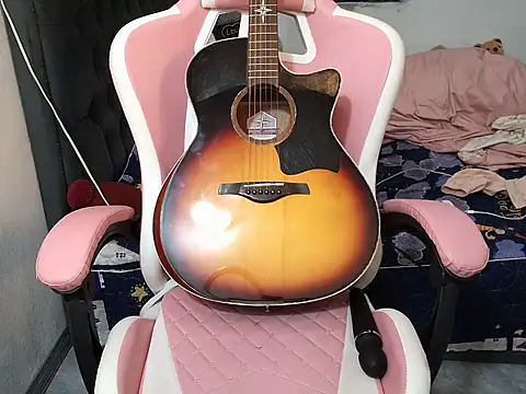 Snapshot of Ori-Yannie chatting on September 2025 05:20:01 AM Ori-Yannie online show from September 2025 05:20:01 AM