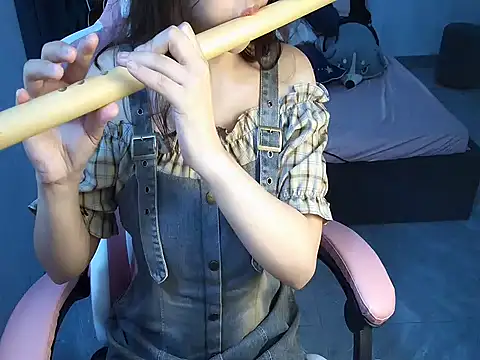 Snapshot of Ori-Yannie chatting on October 2025 06:50:02 AM Ori-Yannie online show from October 2025 06:50:02 AM