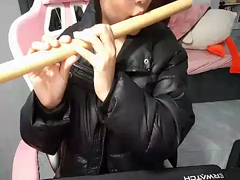 Snapshot of Ori-Yannie chatting on November 2025 02:06:01 PM Ori-Yannie online show from November 2025 02:06:01 PM