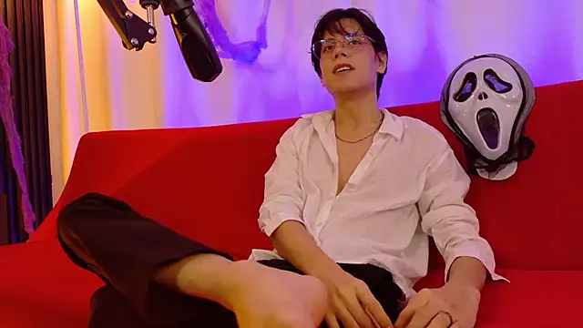 luixdust  online show from October 2025 06:21:01 AM