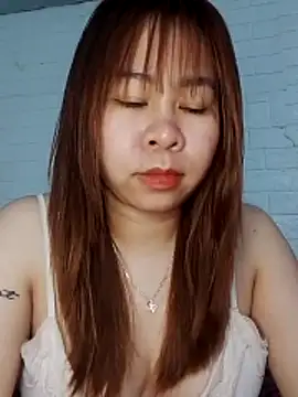 Snapshot of Chinh-Trinh chatting on February 2026 04:13:01 PM Chinh-Trinh online show from February 2026 04:13:01 PM