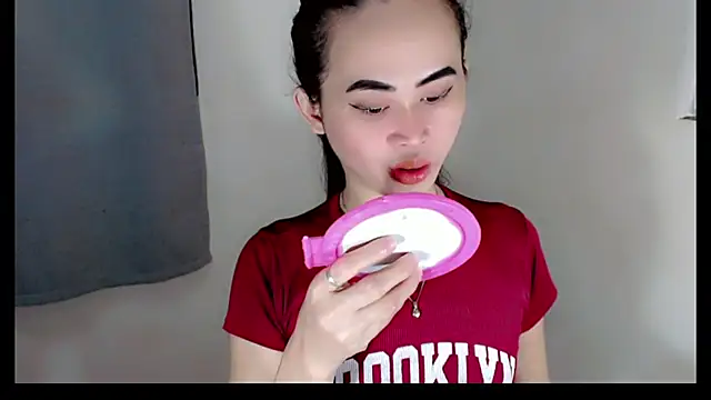 Snapshot of slutty_afina chatting on October 2025 06:32:01 AM slutty afina online show from October 2025 06:32:01 AM