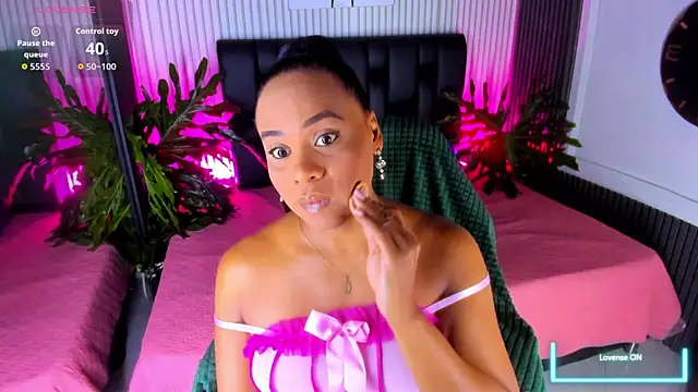 AriebonyBrooke online show from October 2025 11:44:01 AM