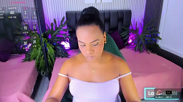 AriebonyBrooke online show from October 2025 11:44:01 AM