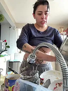 Snapshot of Draculona-666 chatting on January 2026 08:45:02 PM Draculona-666 online show from January 2026 08:45:02 PM