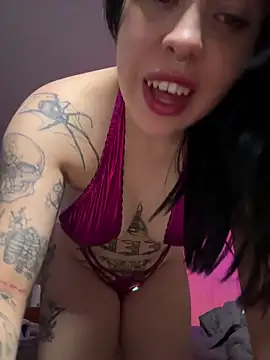 Snapshot of Draculona-666 chatting on February 2026 04:09:01 AM Draculona-666 online show from February 2026 04:09:01 AM