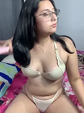 Snapshot of Velma_star chatting on November 2025 10:59:01 AM Velma star online show from November 2025 10:59:01 AM