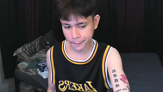 hotfreshdior online show from February 2026 04:30:01 PM