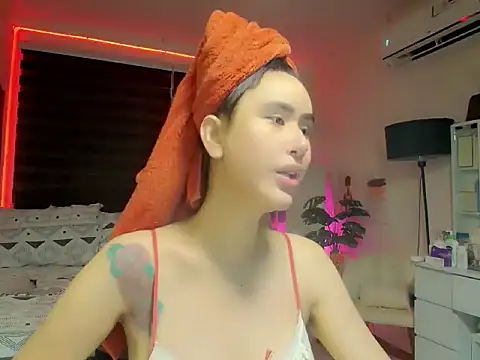 Snapshot of XhotcockcumXts chatting on June 2026 01:33:01 AM XhotcockcumXts online show from June 2026 01:33:01 AM