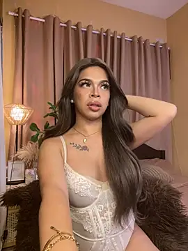 Nyxie luxx online show from February 2026 06:39:01 PM