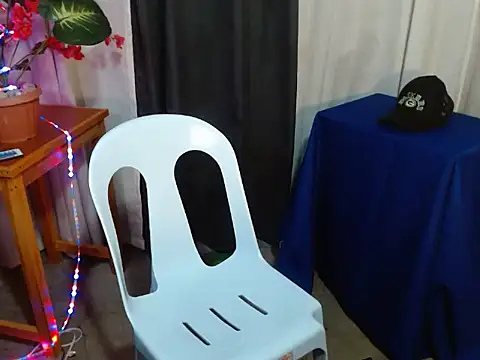 laura leeforever online show from June 2026 04:29:02 PM