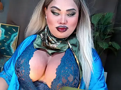 KitSmithCumerr online show from October 2025 08:00:02 PM