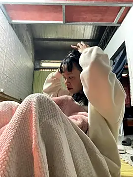 Daisy018 online show from November 2025 01:50:01 AM