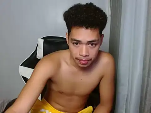 curlyasian njxx online show from May 2026 11:44:01 PM