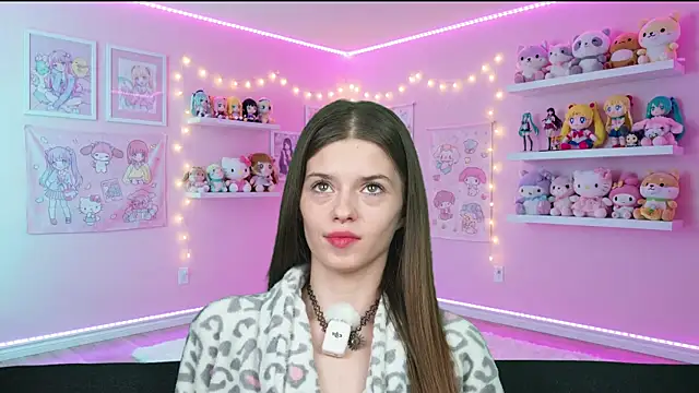 sukie spooky online show from April 2026 03:32:02 PM