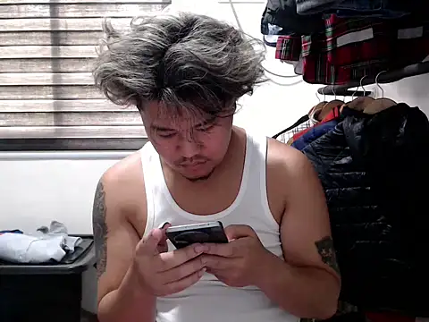 tastylicious John19 online show from December 2025 03:34:01 AM