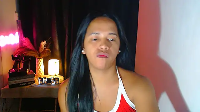 Lorainnelustts online show from December 2025 06:41:01 AM