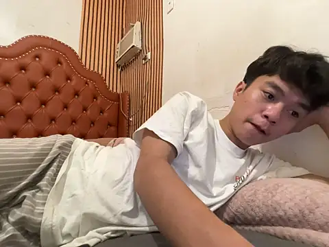 ur little secret online show from February 2026 07:23:01 AM