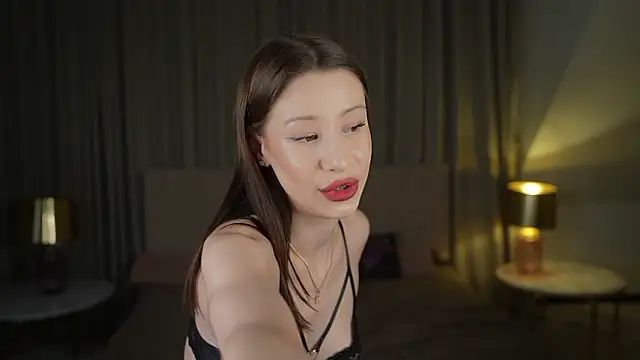 Selena Glow online show from March 2026 07:09:01 PM