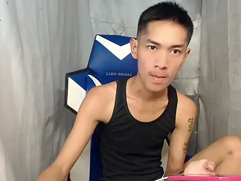 riks tyler online show from April 2026 07:36:01 PM