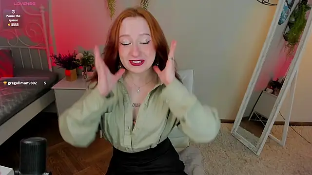 Violet Griffen online show from March 2026 03:48:01 PM