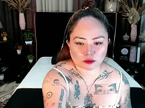 EstellaStarXxx online show from April 2026 01:48:02 PM