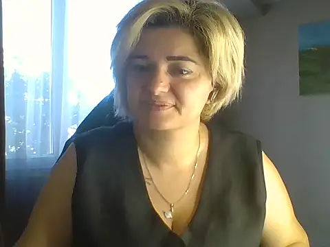 Snapshot of Wymini chatting on September 2025 07:44:02 AM Wymini online show from September 2025 07:44:02 AM