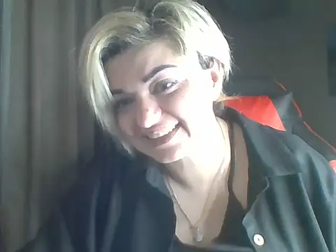 Snapshot of Wymini chatting on September 2025 08:45:02 PM Wymini online show from September 2025 08:45:02 PM