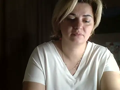 Snapshot of Wymini chatting on September 2025 10:48:02 PM Wymini online show from September 2025 10:48:02 PM