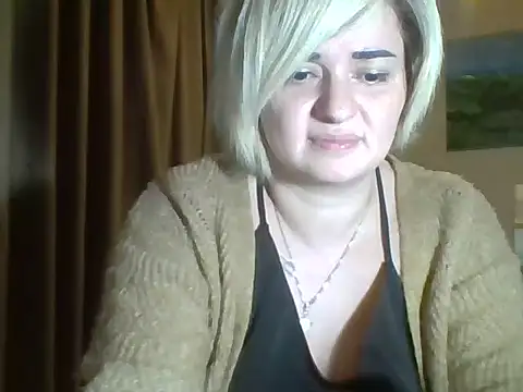 Snapshot of Wymini chatting on October 2025 09:04:02 PM Wymini online show from October 2025 09:04:02 PM