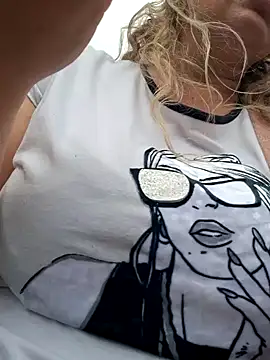 sofiacurvy 45 online show from April 2026 06:58:02 PM