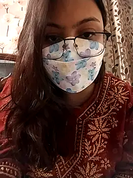 colleen hoover online show from November 2025 04:29:01 PM