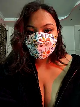 colleen hoover online show from December 2025 07:40:02 PM