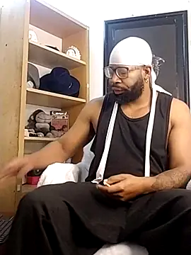 Snapshot of King_Malik chatting on January 2026 01:37:02 PM King Malik online show from January 2026 01:37:02 PM