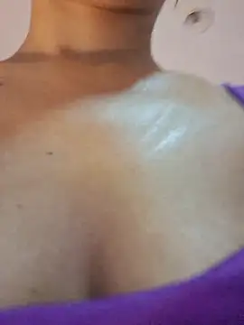 Snapshot of Luna_20x chatting on October 2025 06:39:02 PM Luna 20x online show from October 2025 06:39:02 PM