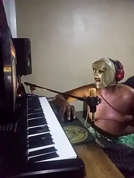 Snapshot of OnlyMoneyIwanT chatting on February 2026 11:03:02 PM OnlyMoneyIwanT online show from February 2026 11:03:02 PM