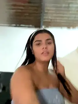 Snapshot of Kaily_Sweet16 chatting on October 2025 04:06:02 PM Kaily Sweet16 online show from October 2025 04:06:02 PM