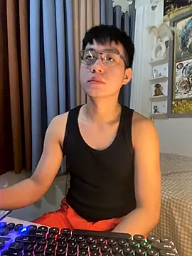 xshyboyx online show from November 2025 02:55:02 AM