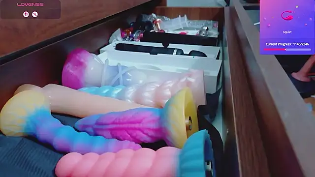 Hotkittylove online show from March 2026 03:38:01 PM